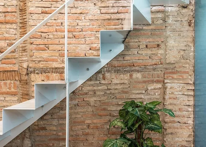 Ático Dúplex Con Dos Terrazas Y Solarium En Plena Carrera De La Virgen